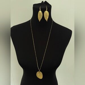 Leaf Pendant Necklace and Earrings Set